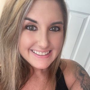 Meet your Posher, Ashlee